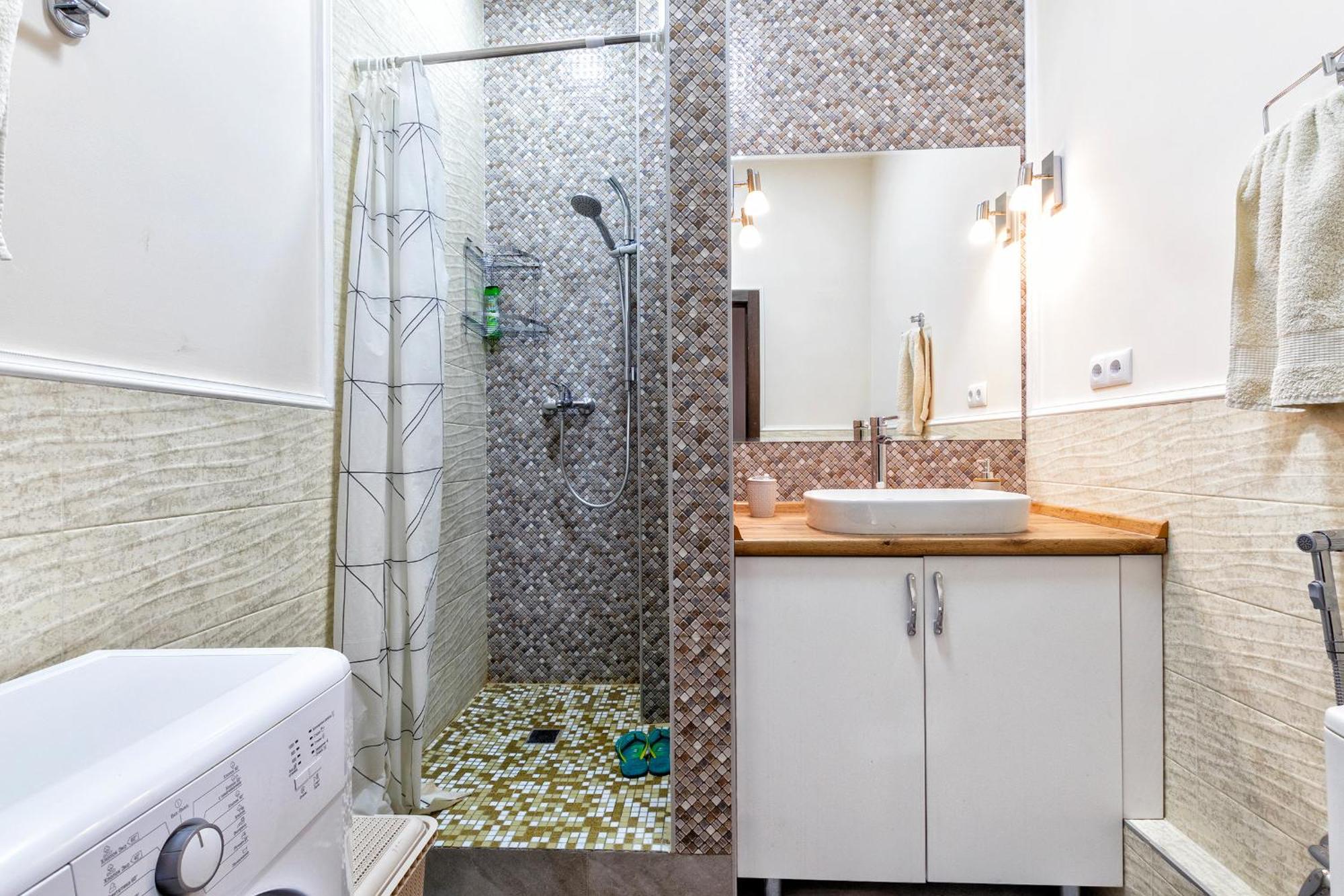 абсолютно новая у ботанического сада Apartment *